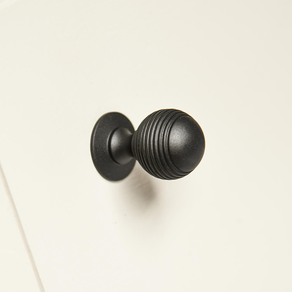 Zero Black Reeded Beehive Cabinet Knob