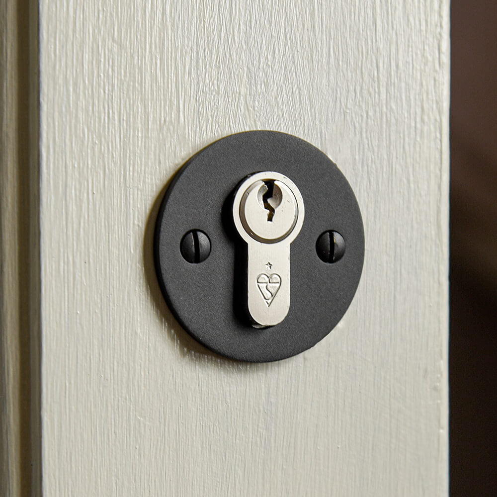 round keyhole cover for a euro lock in black